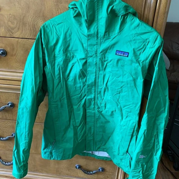Patagonia Rain Jacket - Picture 2 of 15